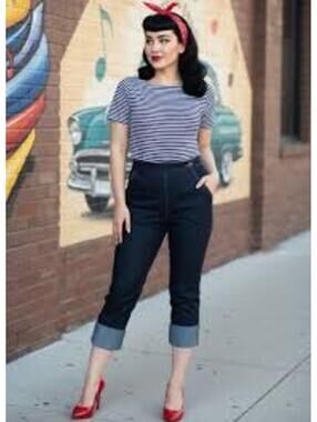 Hell Bunny 1950s Retro Denim Hell Bunny Capri Jeans. XL